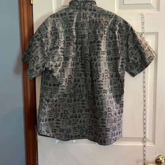 Woolrich-size M-rugged outerwear short sleeve button down. Thick durable cotton - Picture 2 of 10